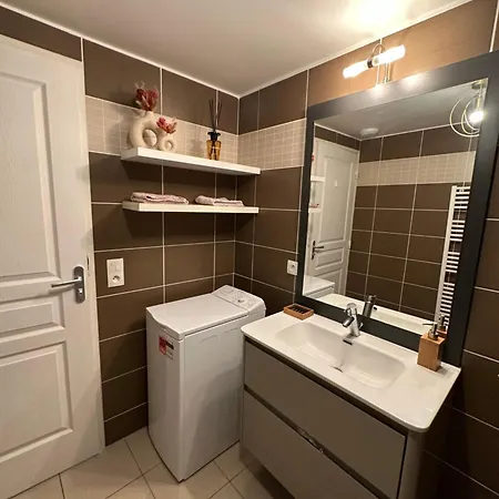 Apartment Cosy 2 Pieces A 1min A Pied De La Et Proximite De La Gare De Train Juan-les-Pins