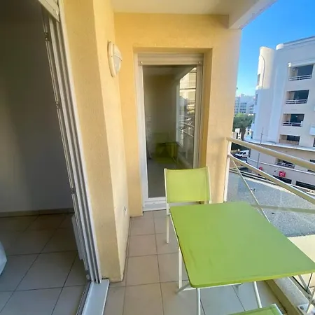 Apartment Cosy 2 Pieces A 1min A Pied De La Et Proximite De La Gare De Train